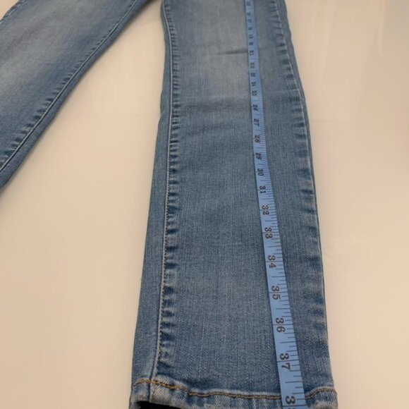 Forever 21 Blue Skinny Jeans Light Wash - Picture 6 of 12